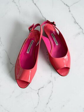 MANOLO BLAHNIK Coral Patent Leather Slingback Flats Size 38 / US 8